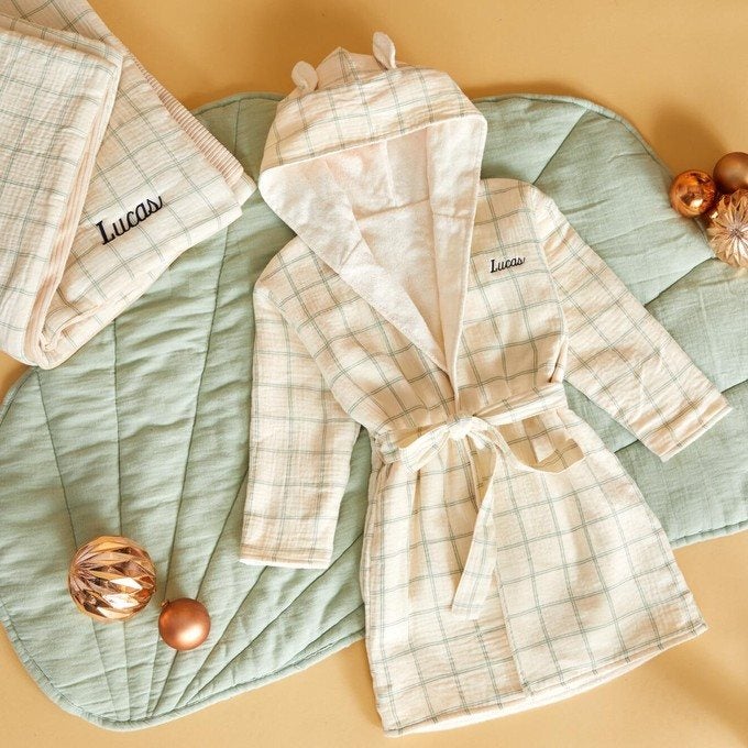 peignoir-bebe-personnalise